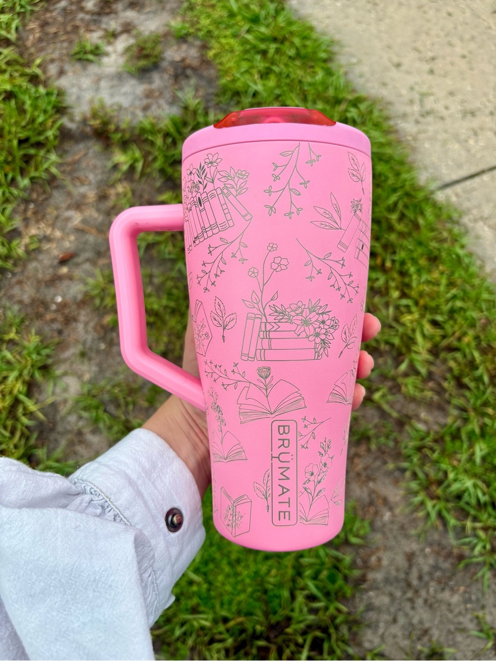 BRÜMATE Pink Floral Bookstack Travel Mug